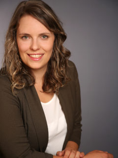 Dr. Miriam Hofer